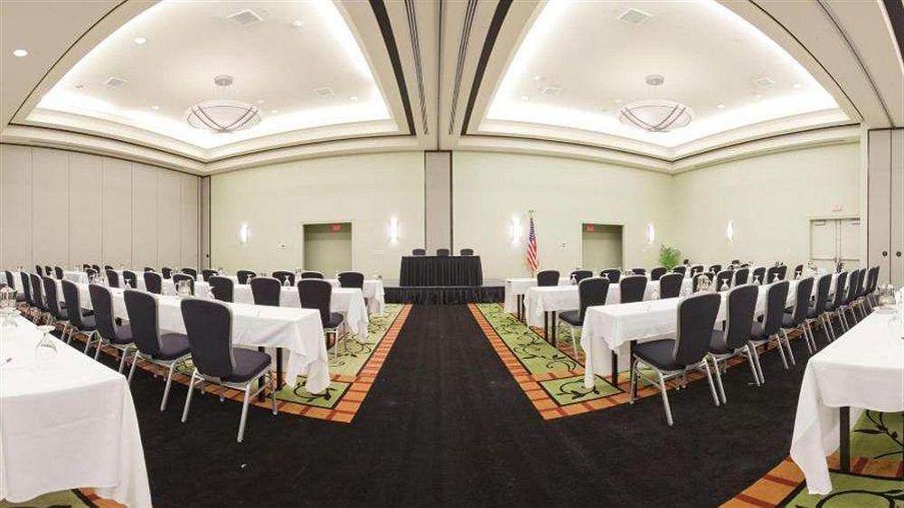 Clarion Hotel New Orleans - Airport & Conference Center Kenner Buitenkant foto