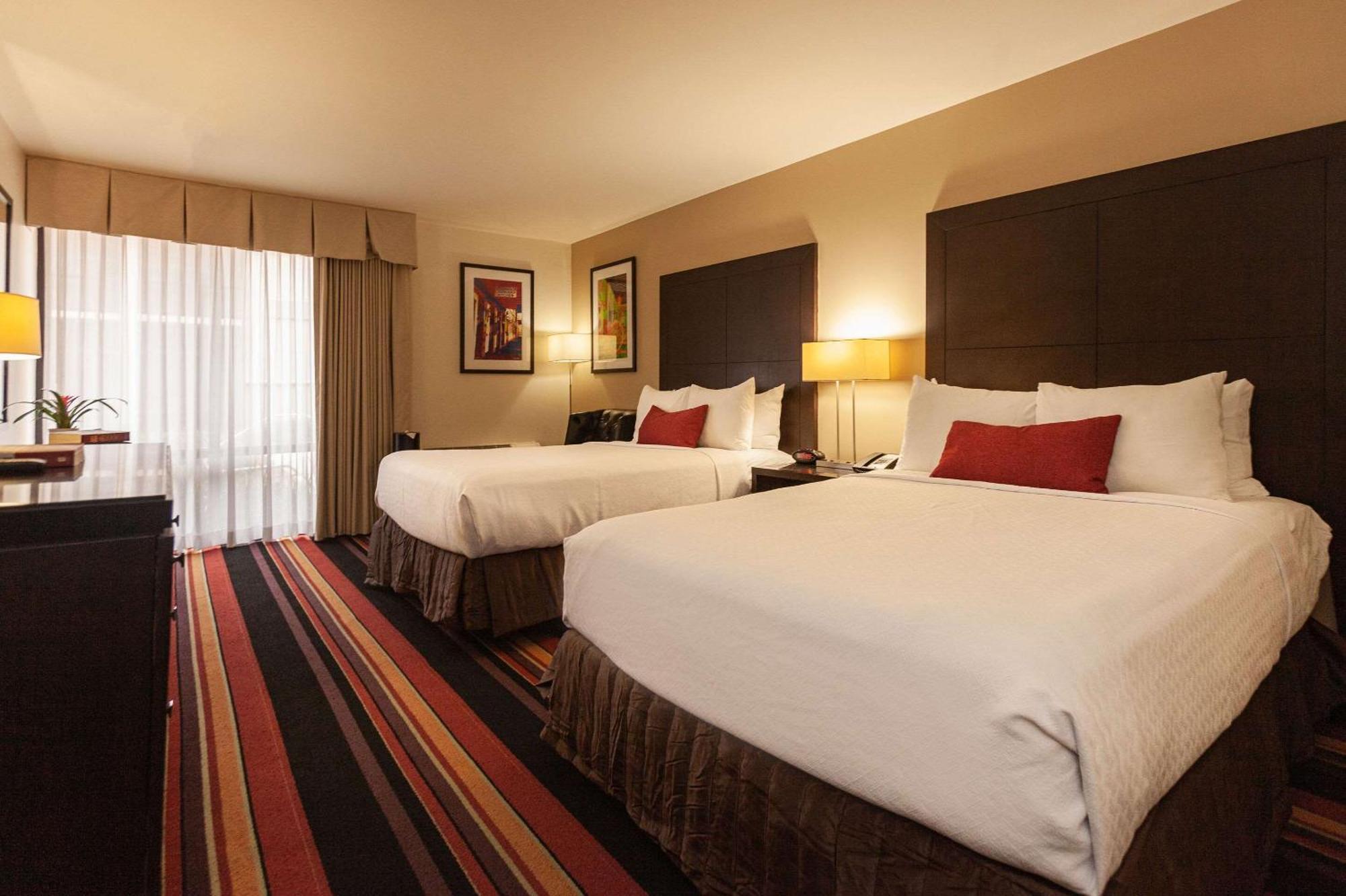 Clarion Hotel New Orleans - Airport & Conference Center Kenner Buitenkant foto