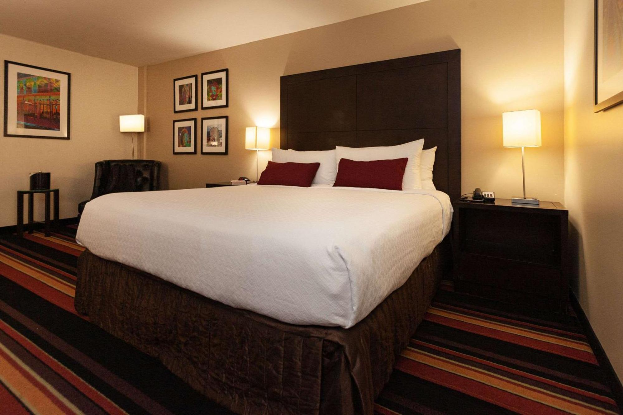 Clarion Hotel New Orleans - Airport & Conference Center Kenner Buitenkant foto